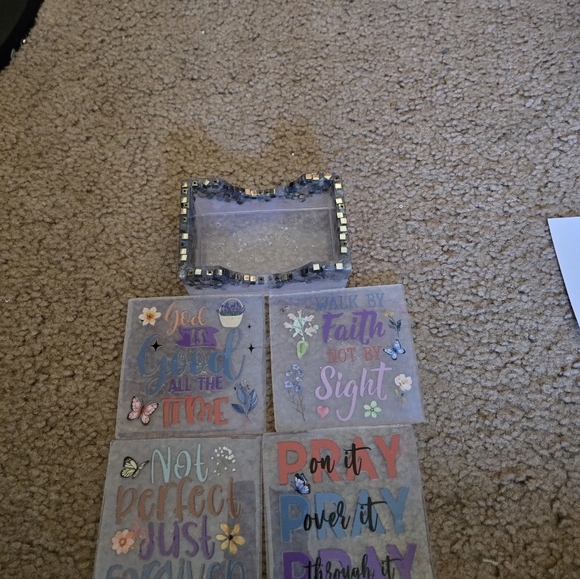 Handmade Resin Faith Quote Coaster Set w/ Holder – Home Decor - Picture 3 of 3